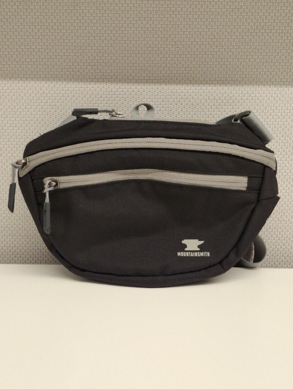 MOUNTAINSMITH Crossbody/Belt Bag